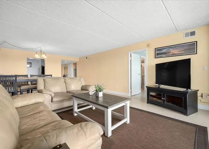 Hébergement de vacances Towers-3 Bedroom Spacious With Indoor Pool! *