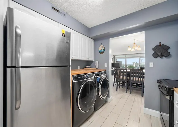 3 Bedroom Spacious Towers With Indoor Pool! Ocean Stadt