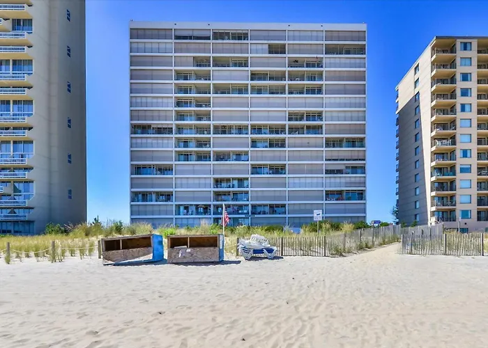 3 Bedroom Spacious Towers With Indoor Pool! Ocean Stadt